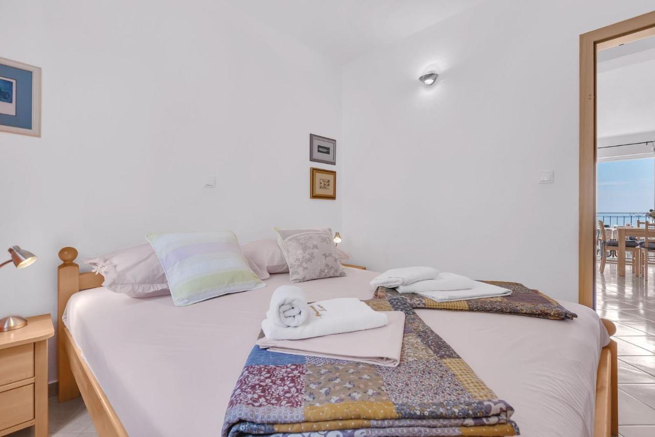 Apartments Lucija Baška Voda Eksteriør bilde