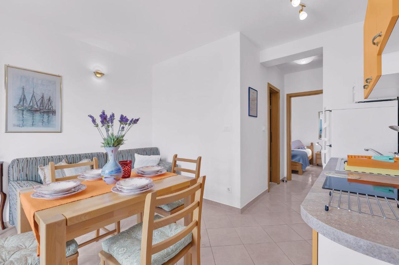 Apartments Lucija Baška Voda Eksteriør bilde