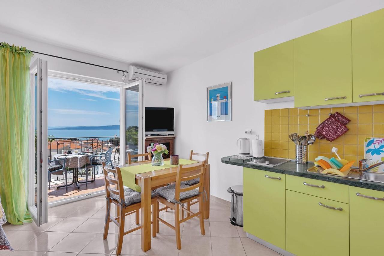 Apartments Lucija Baška Voda Eksteriør bilde