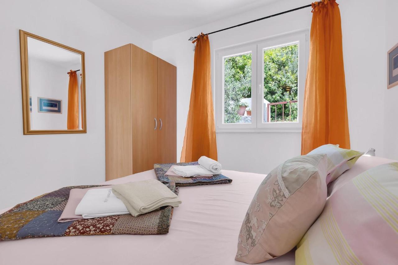 Apartments Lucija Baška Voda Eksteriør bilde