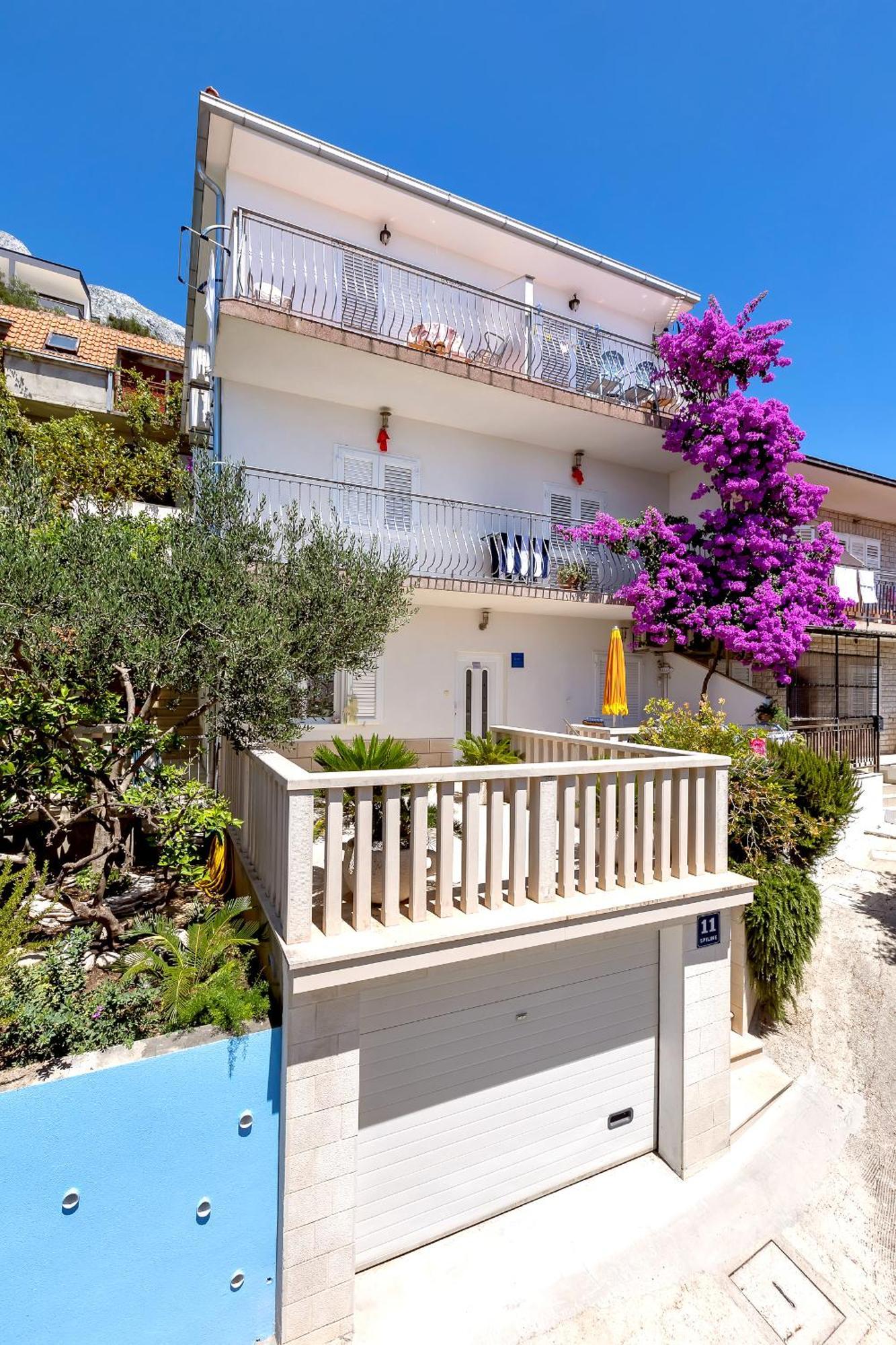 Apartments Lucija Baška Voda Eksteriør bilde